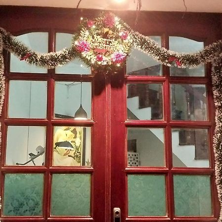 Da Tree Homestay Hanoi Bagian luar foto