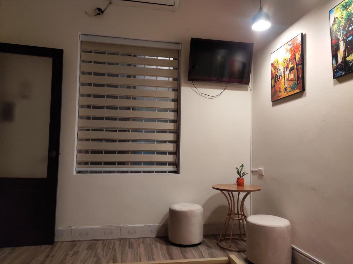 Da Tree Homestay Hanoi Bagian luar foto